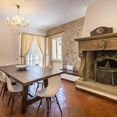 Ginevra - Modern Design & Private Pool Villa *